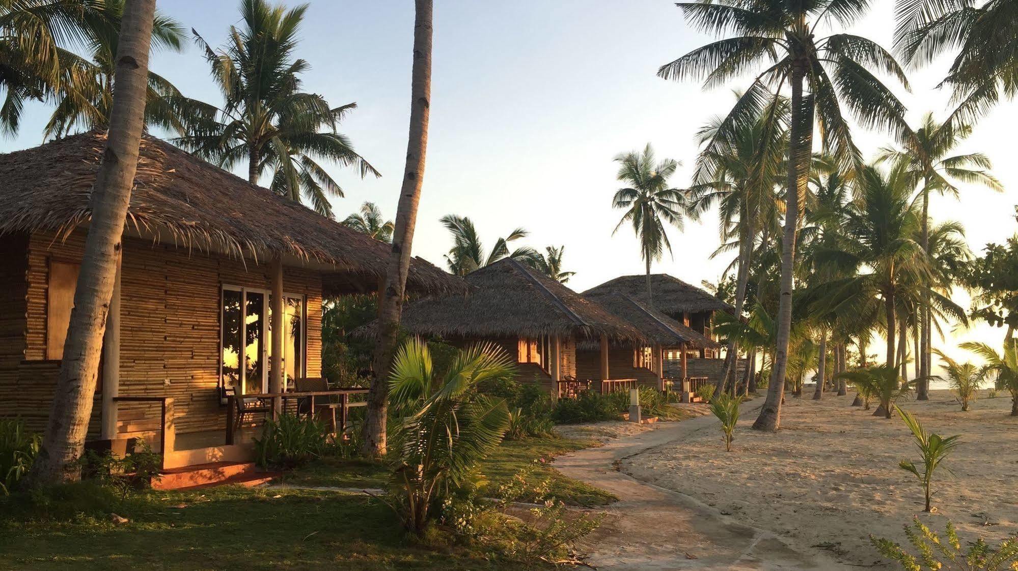 Kota Beach Resort Santa Fe  Exterior foto